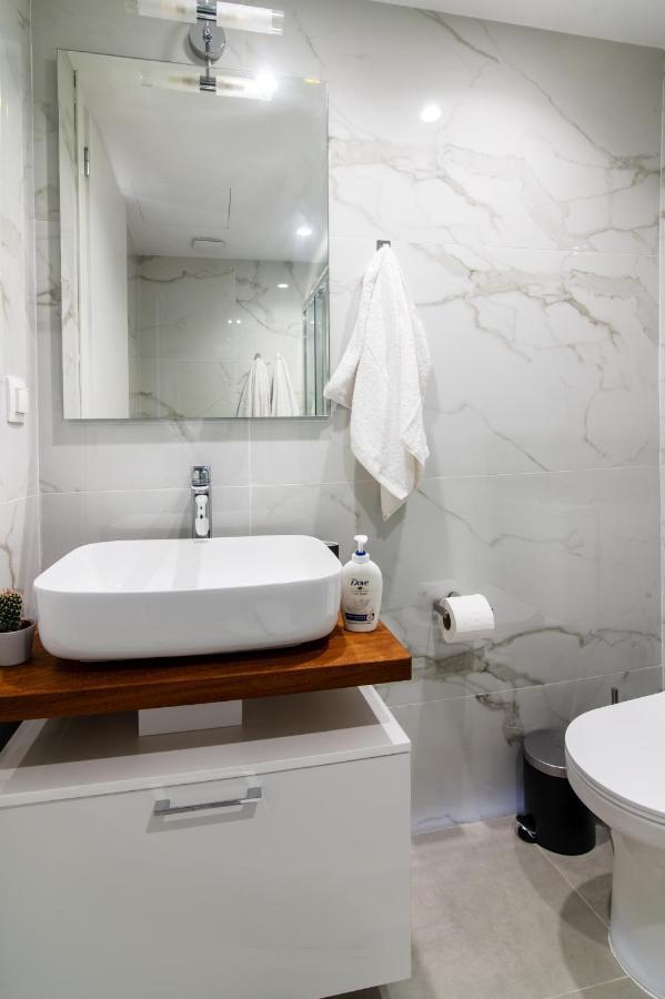 Cosy & Stylish 1-Bedroom Apartment In The Centre أثينا المظهر الخارجي الصورة